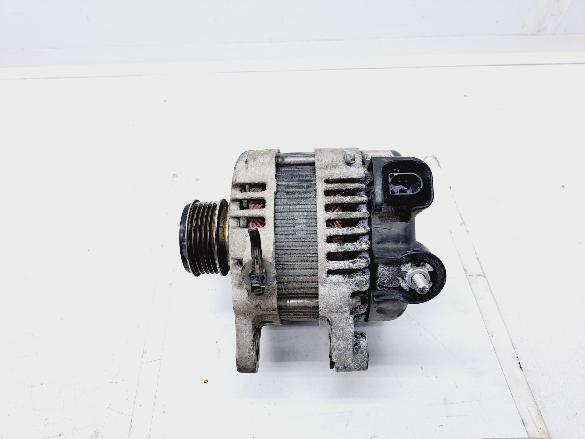 KIA Carens 3 generation (RP) (2013-2019) Alternator 373002A900 25896146