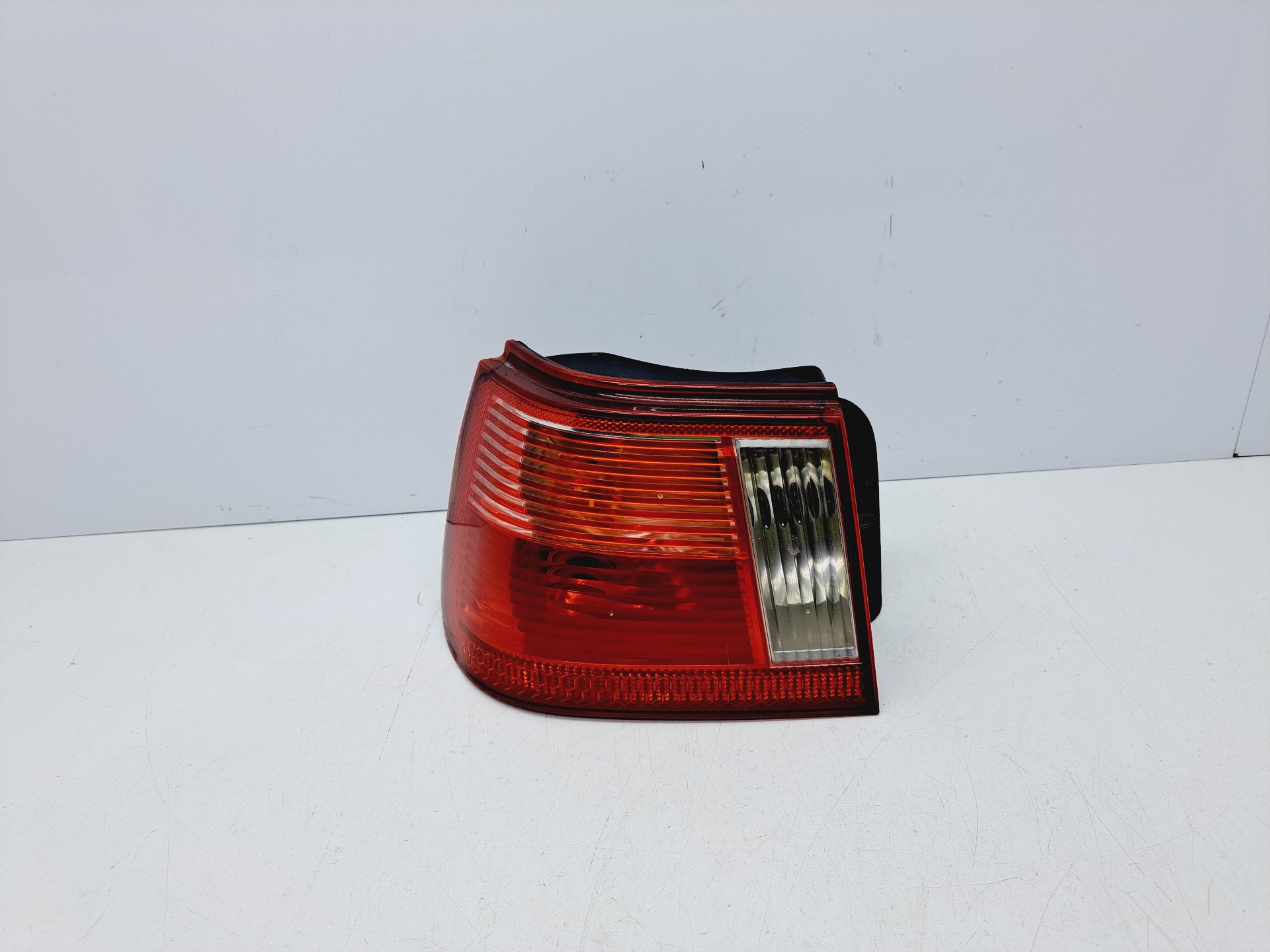 NISSAN Almera N15 (1995-2000) Rear Left Taillight 6K6945095 25895231