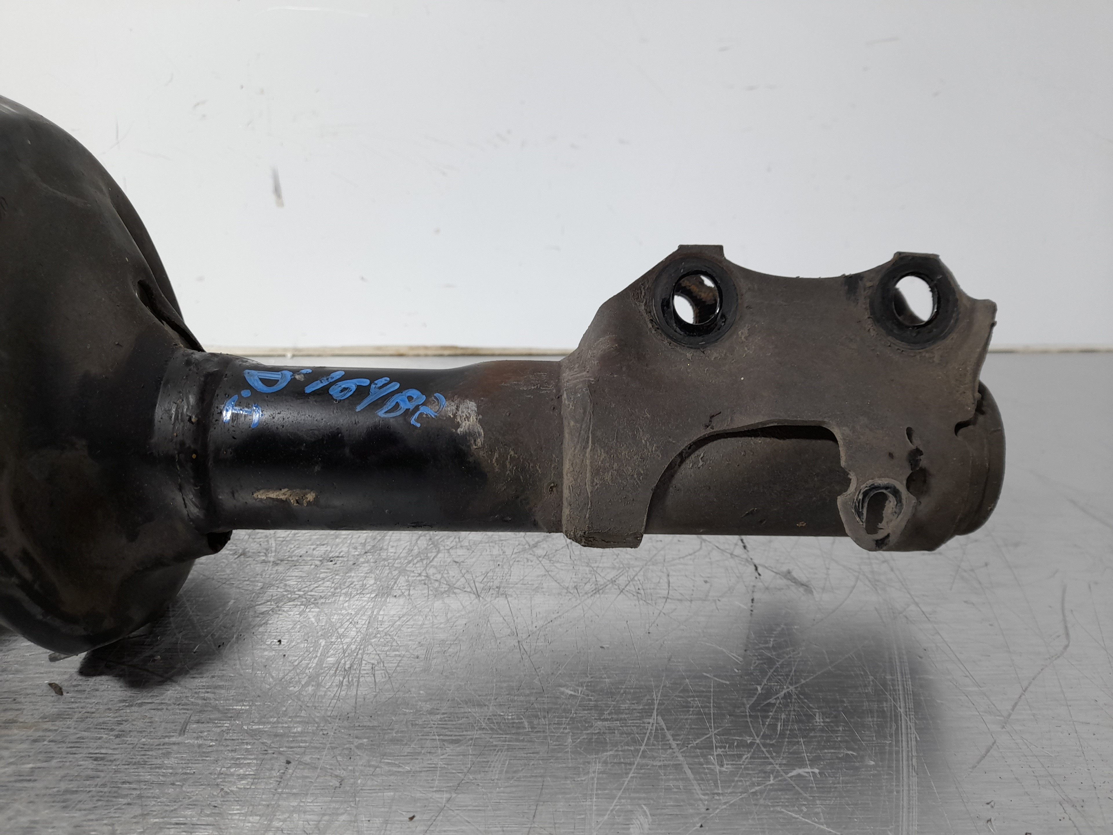 SEAT Ibiza 2 generation (1993-2002) Front Left Shock Absorber 6K0413031E 25074233