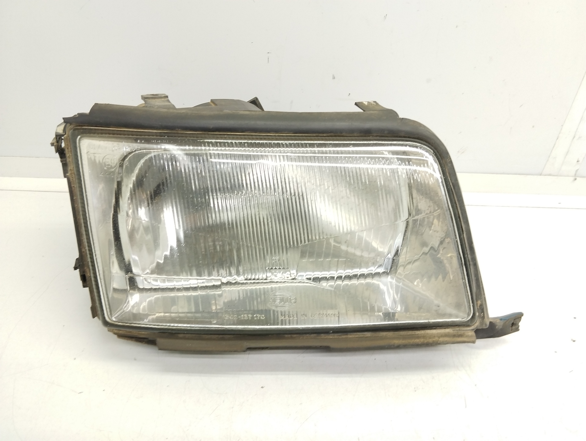 AUDI 100 4A/C4 (1990-1994) Front Høyre Frontlykt 25087158