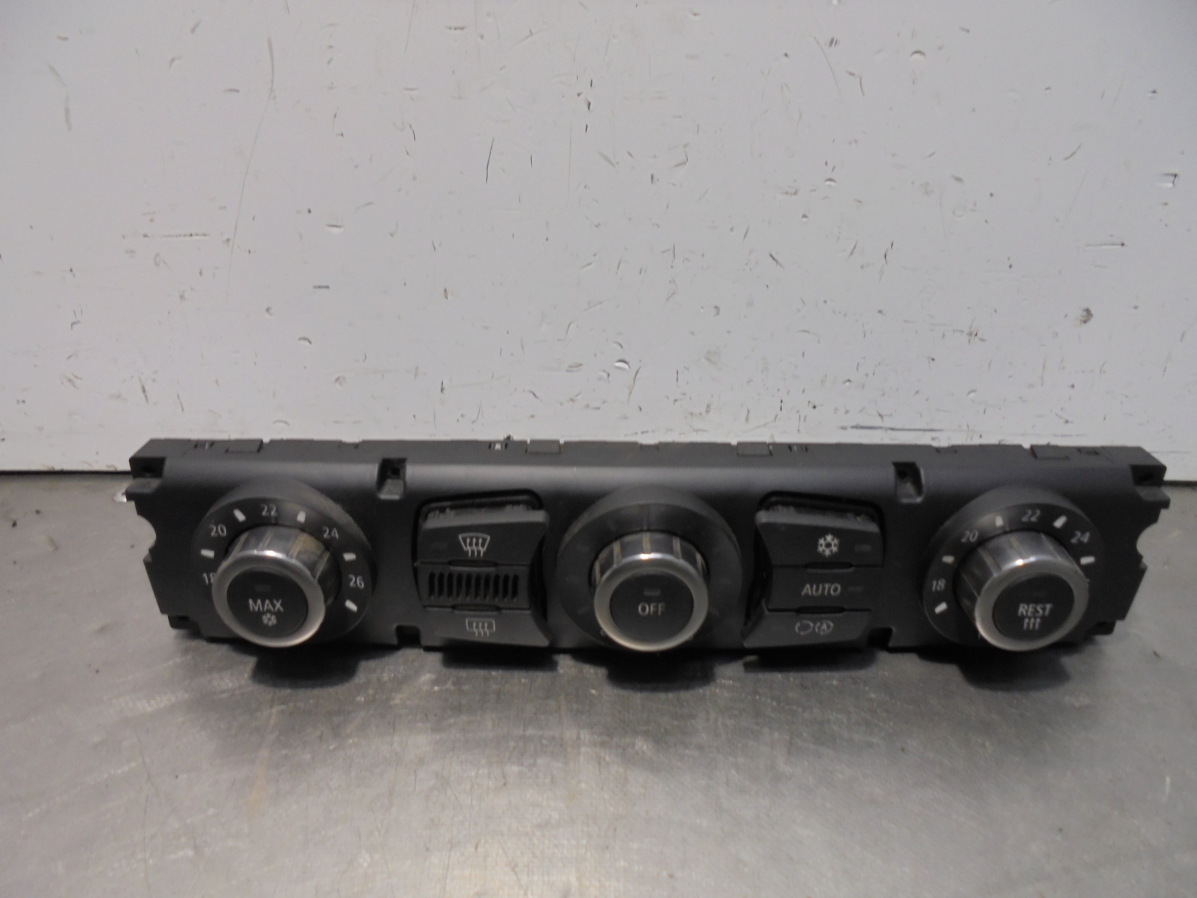 BMW 5 Series E60/E61 (2003-2010) Climate  Control Unit 6411697843501 25072207