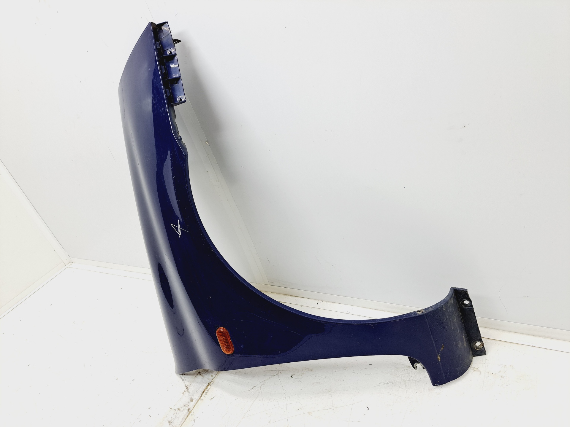 RENAULT Clio 3 generation (2005-2012) Front Right Fender 25436170