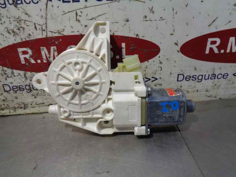 MERCEDES-BENZ C-Class W204/S204/C204 (2004-2015) Front Left Door Window Regulator Motor A2048200142 25042431