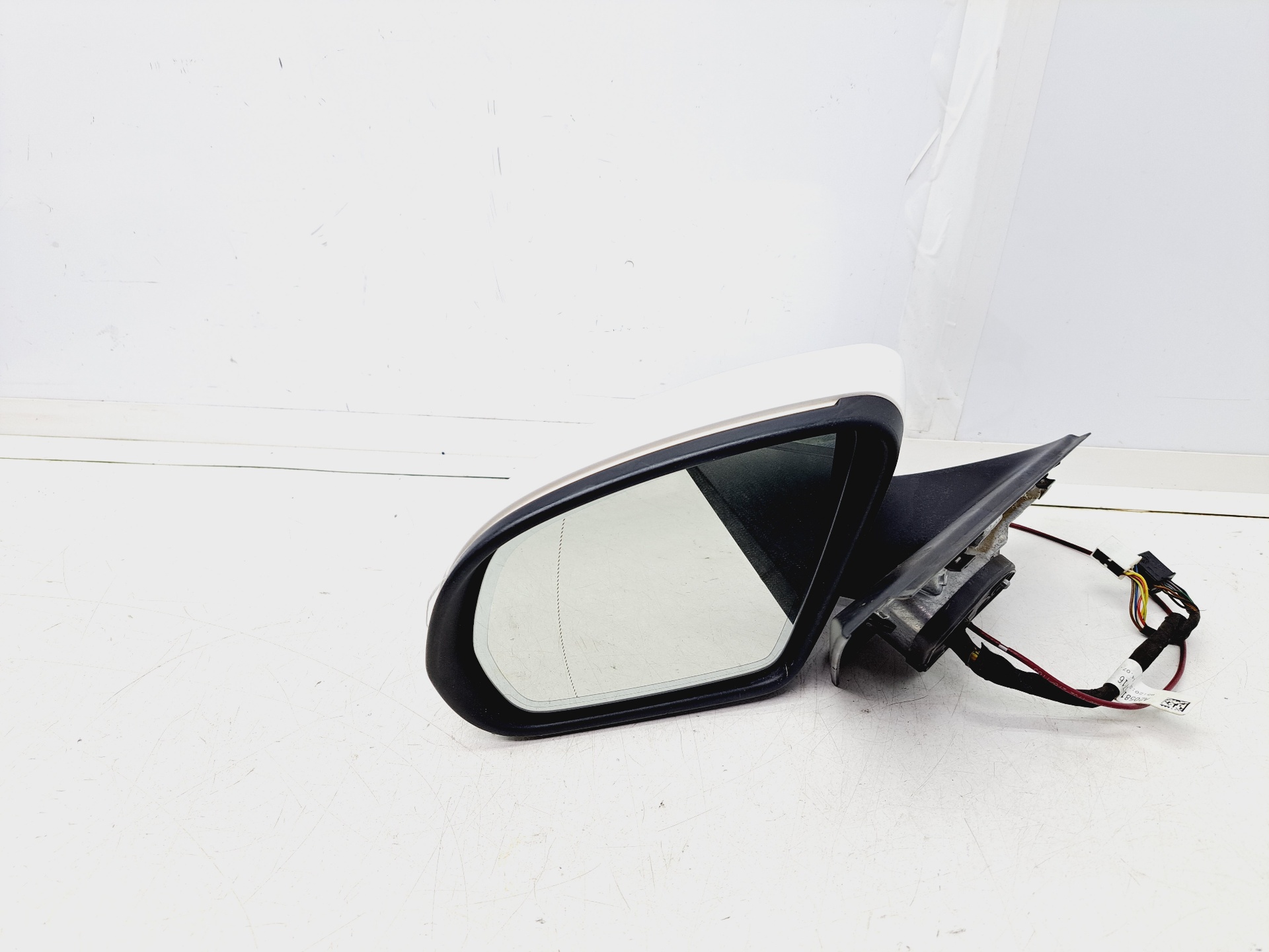 MERCEDES-BENZ C-Class W205/S205/C205 (2014-2023) Left Side Wing Mirror A2058100716 25895701