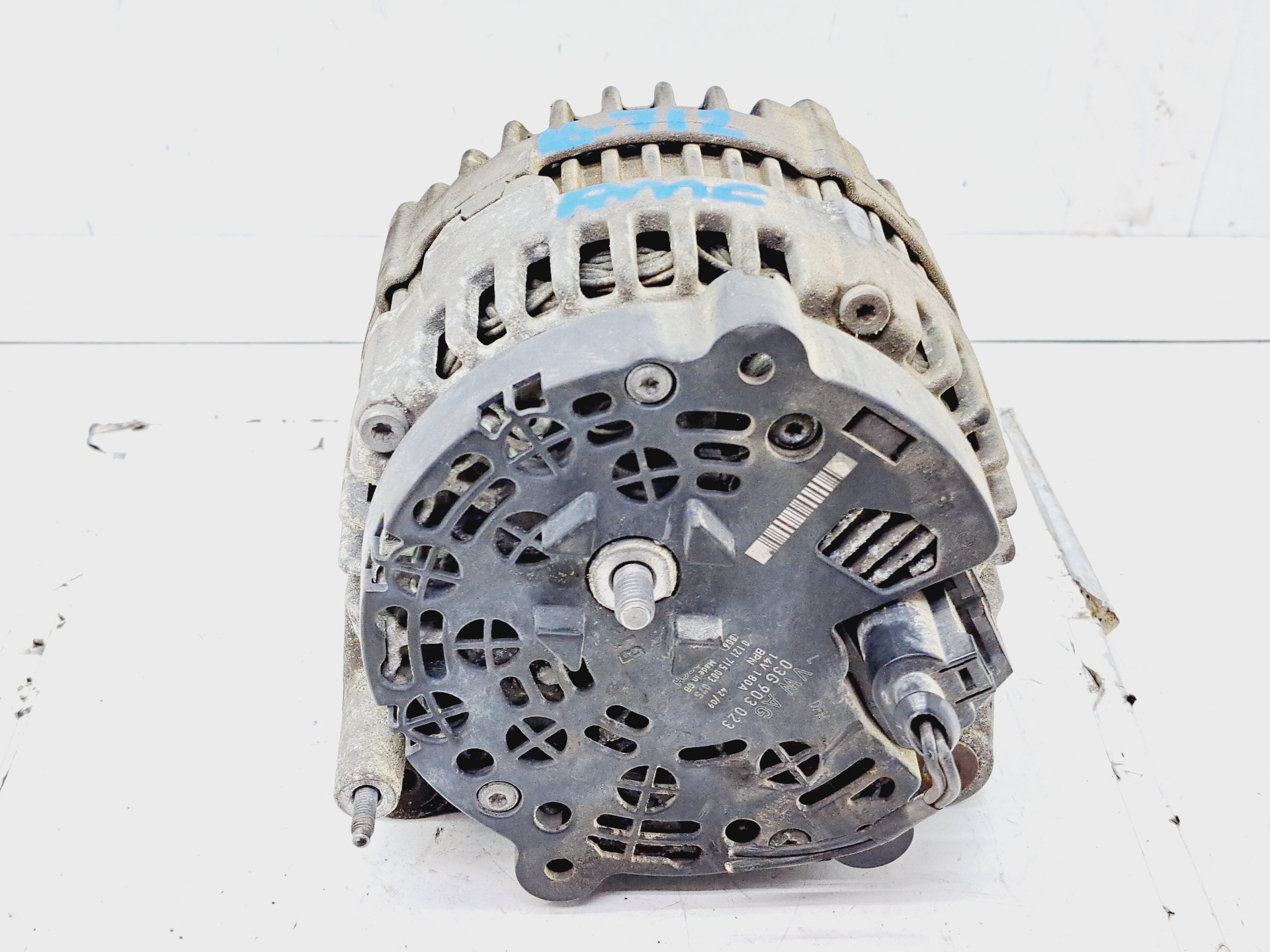 VOLKSWAGEN Passat B6 (2005-2010) Alternator 03G903023 25894241