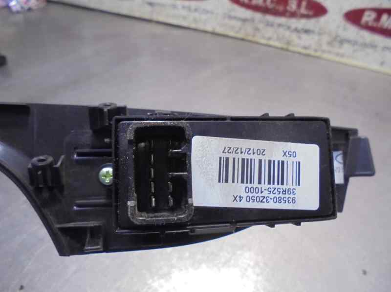 HYUNDAI i40 VF (1 generation) (2011-2020) Rear Right Door Window Control Switch 935803Z050 25213472