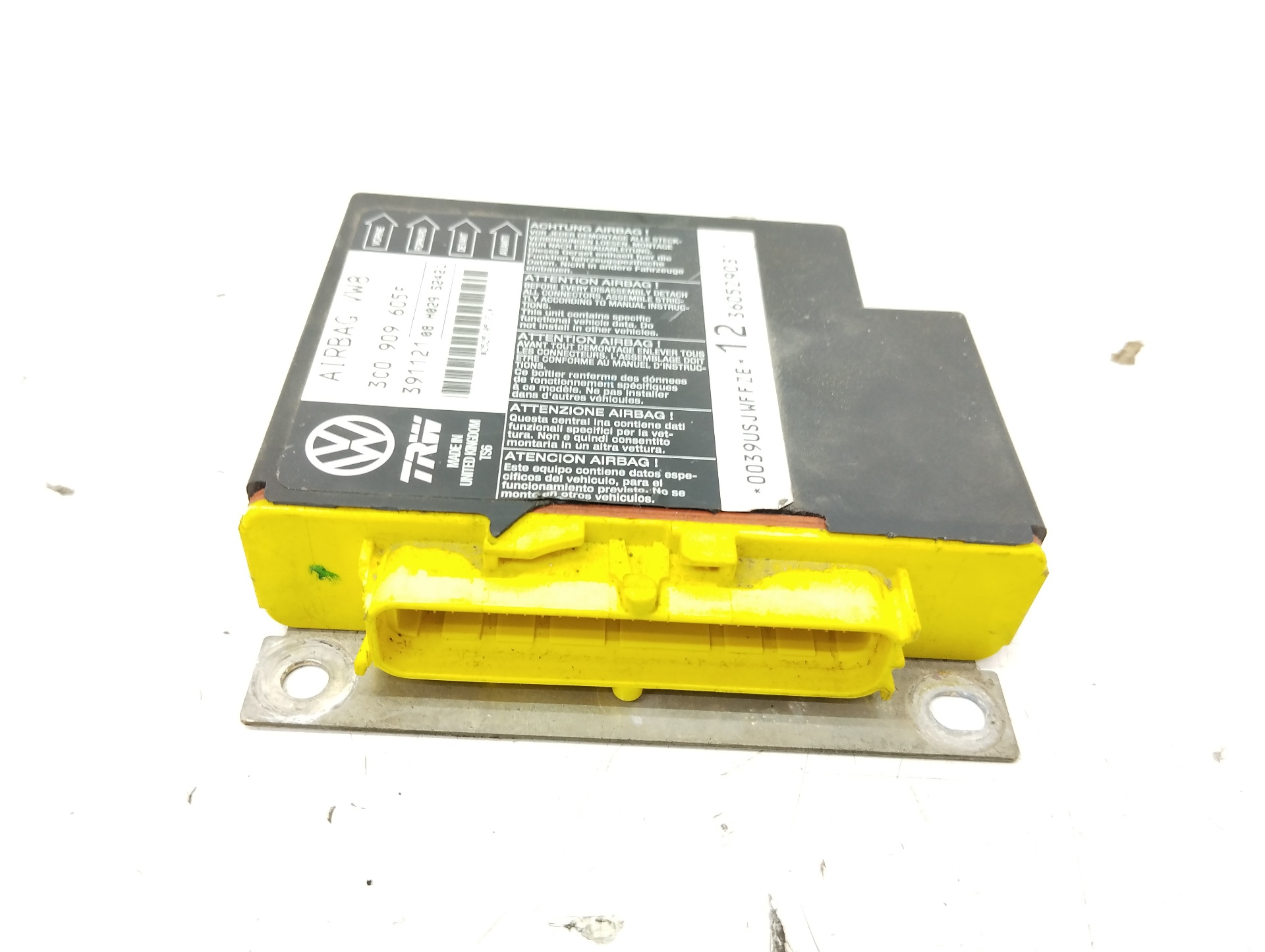 VOLKSWAGEN Passat B6 (2005-2010) SRS Control Unit 3C0909605F 25895925