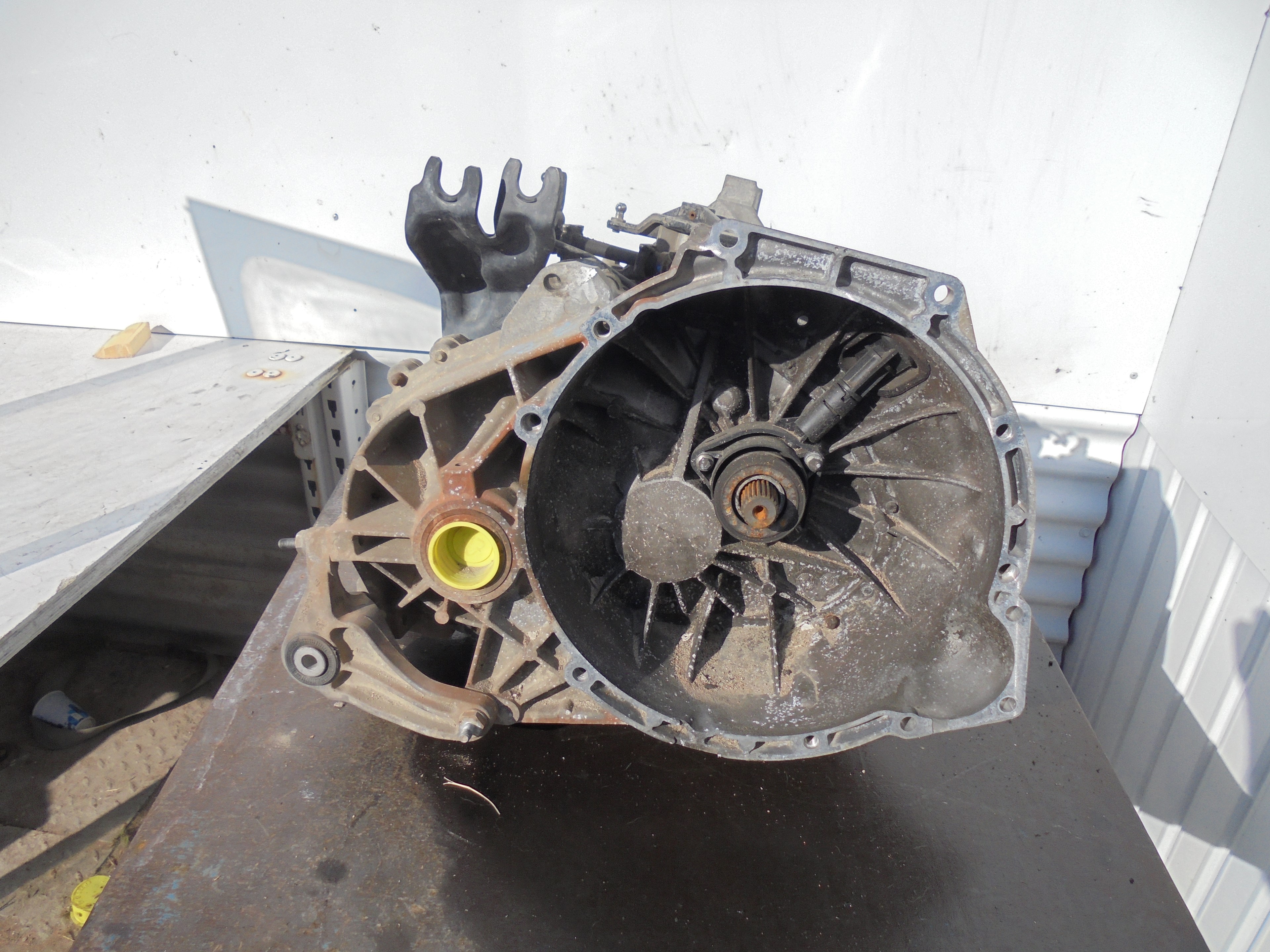 FORD Focus 2 generation (2004-2011) Gearbox 6M5R7002ZA 23332575