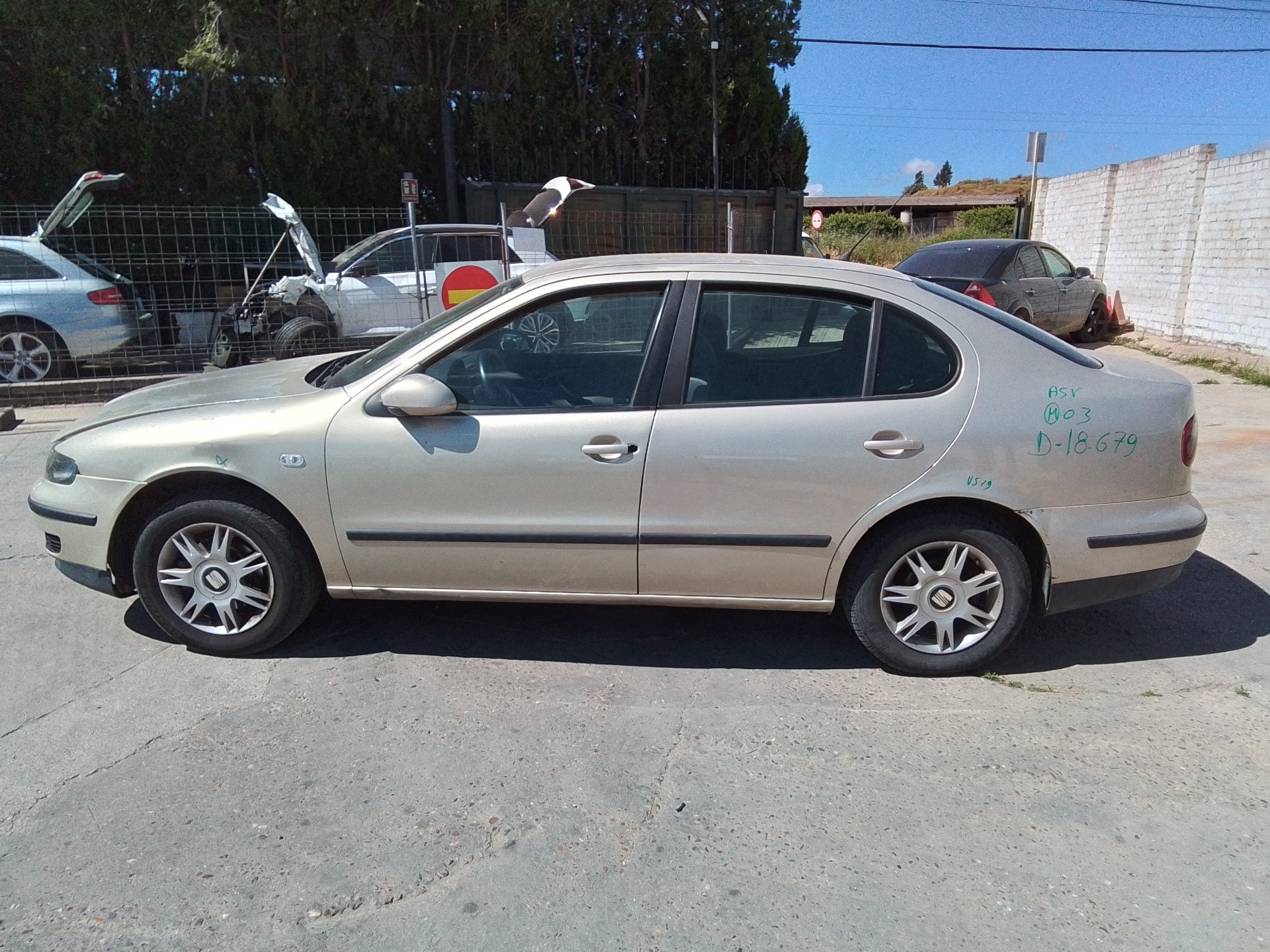 NISSAN Клапан EGR 038131501E 25965800