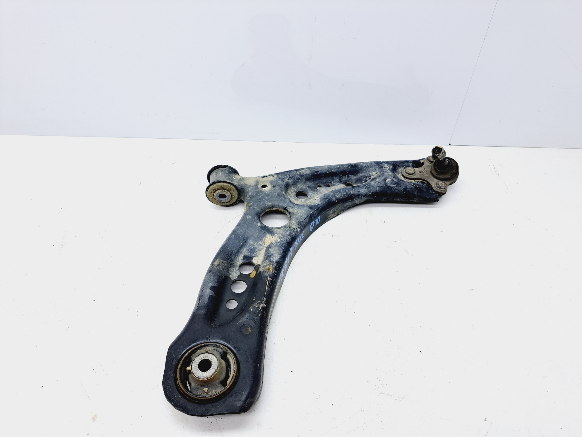 SEAT Leon 3 generation (2012-2020) Front Right Arm 25076093