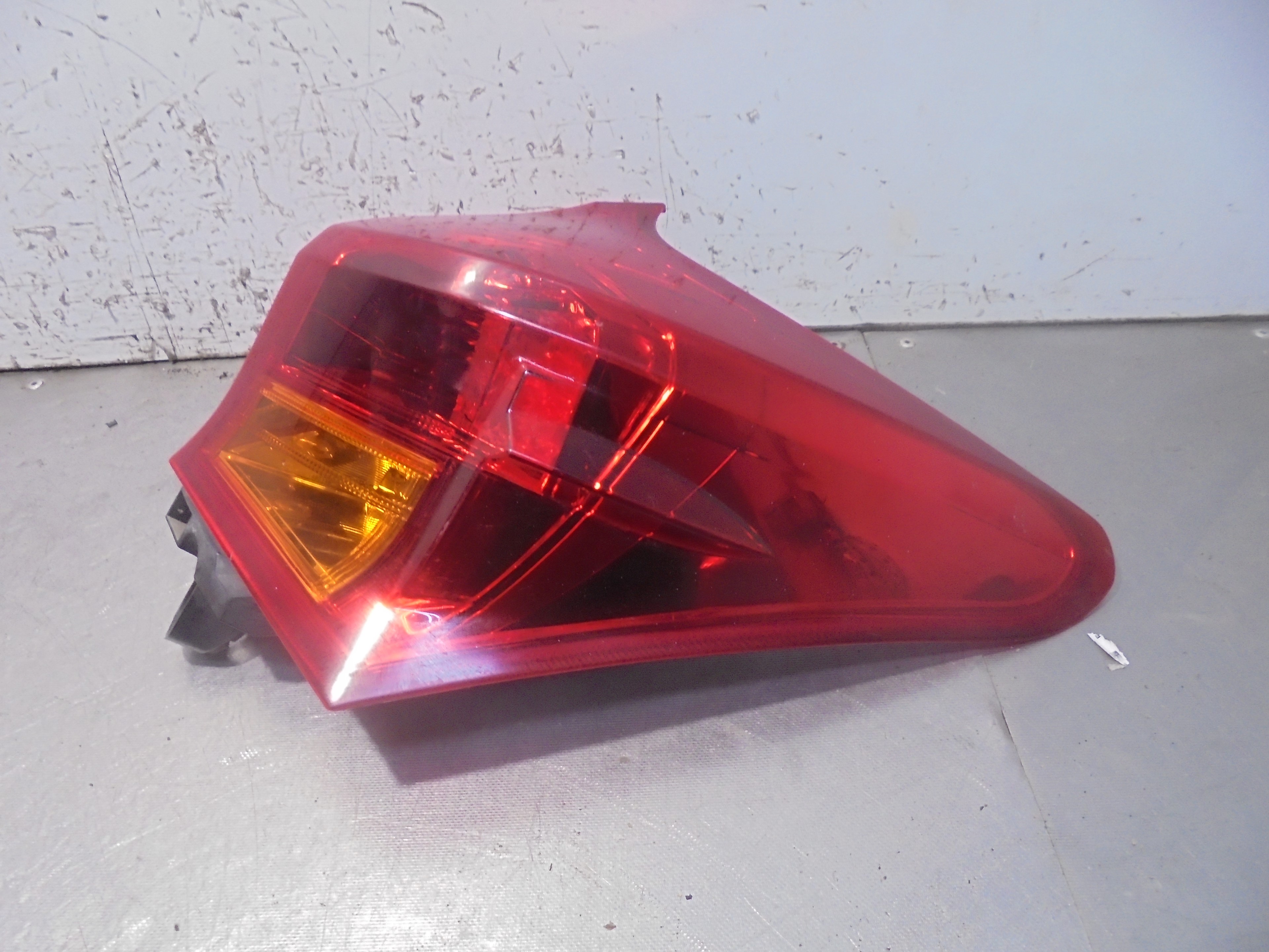 TOYOTA Auris 1 generation (2006-2012) Rear Right Taillight Lamp 8155602730 25068230
