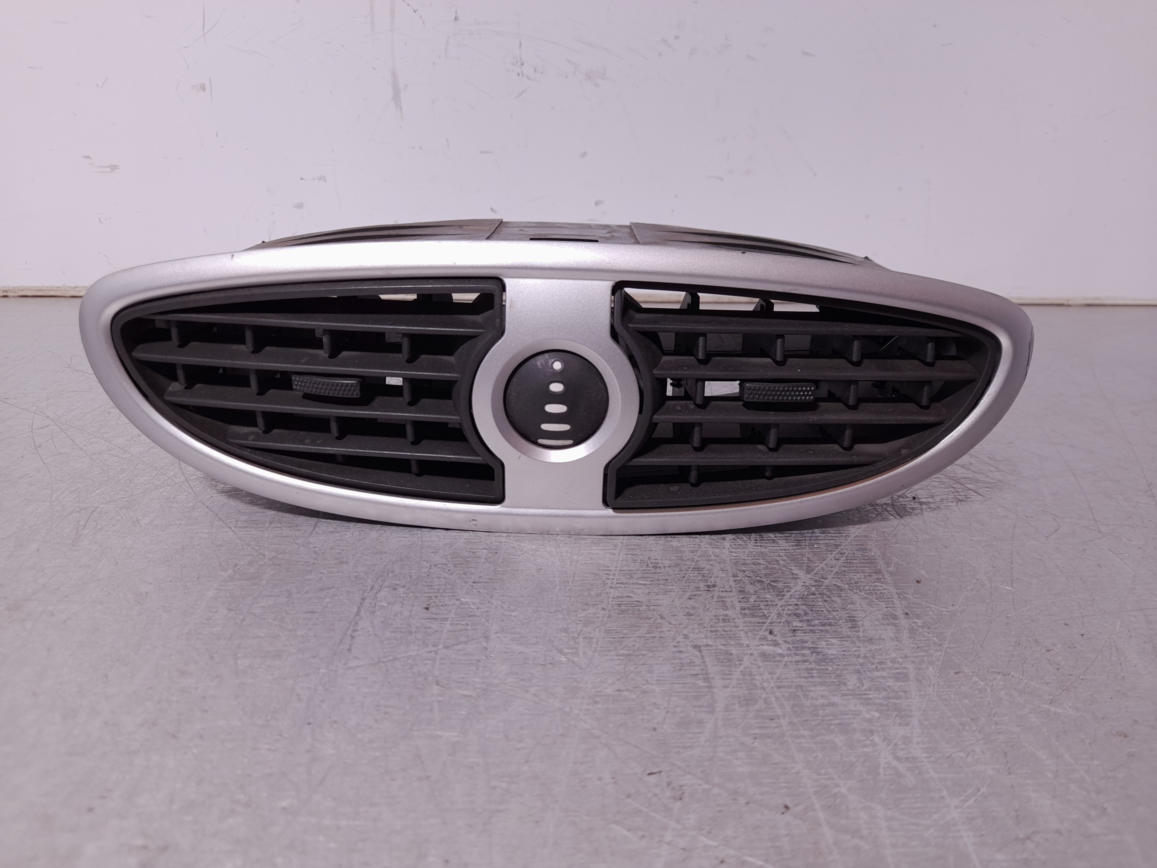 RENAULT Clio 3 generation (2005-2012) Dashboard Air Vents 25965479