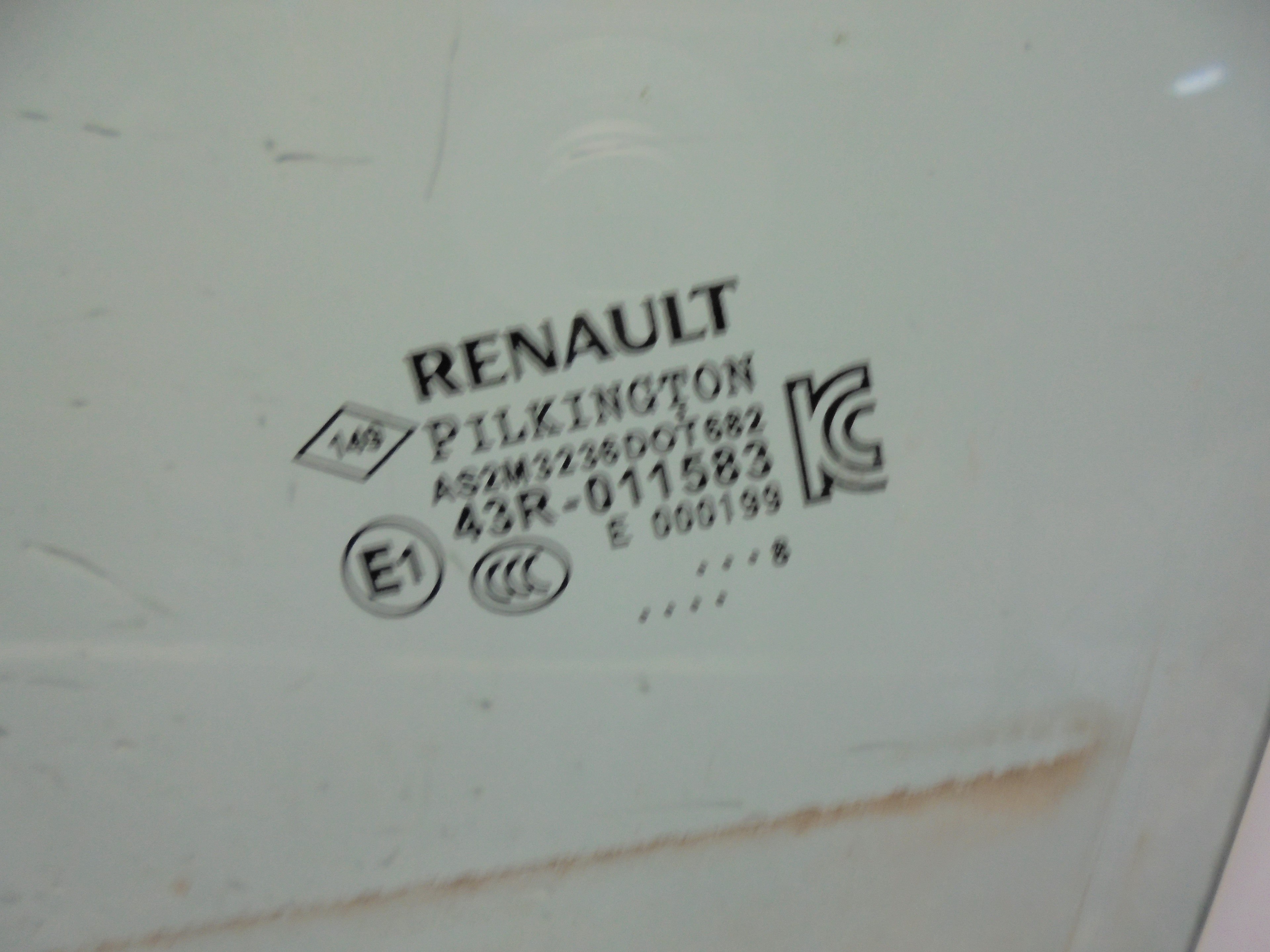 RENAULT Clio 4 generation (2012-2020) Front Left Window 25072483