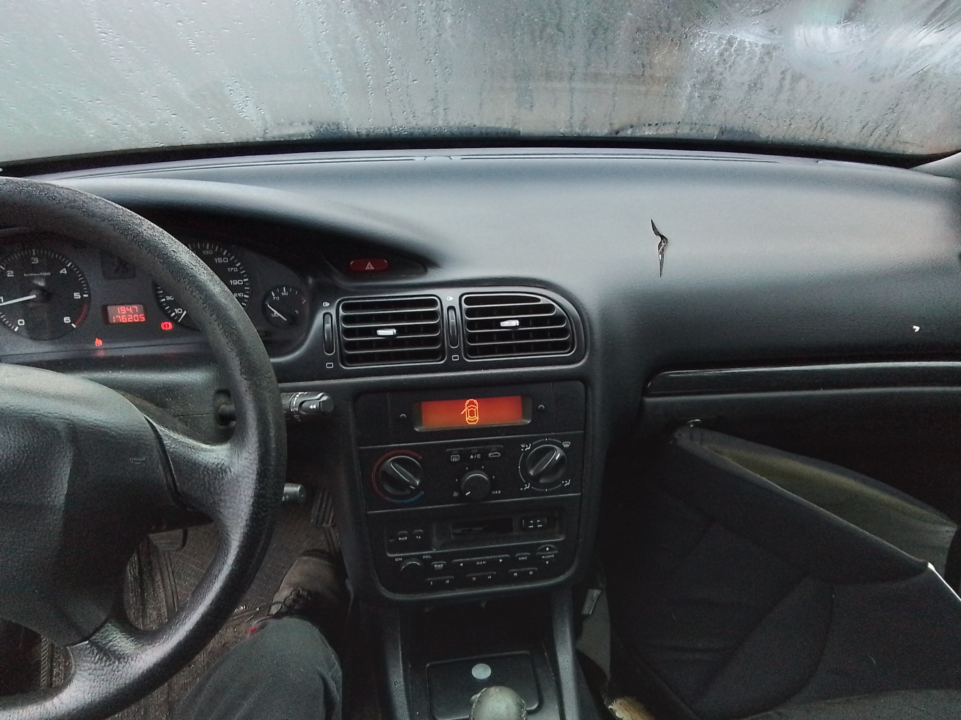 PEUGEOT 406 1 generation (1995-2004) Противотуманка бампера передняя правая 25209340