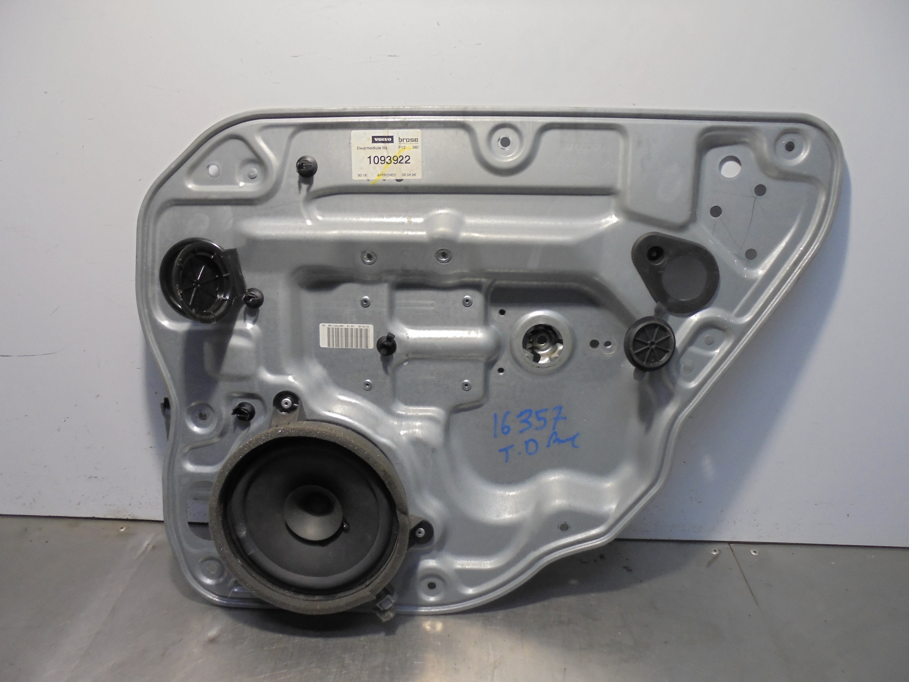 VOLVO V50 1 generation (2003-2012) Regulator de geam ușă dreapta spate 8679083 25074107