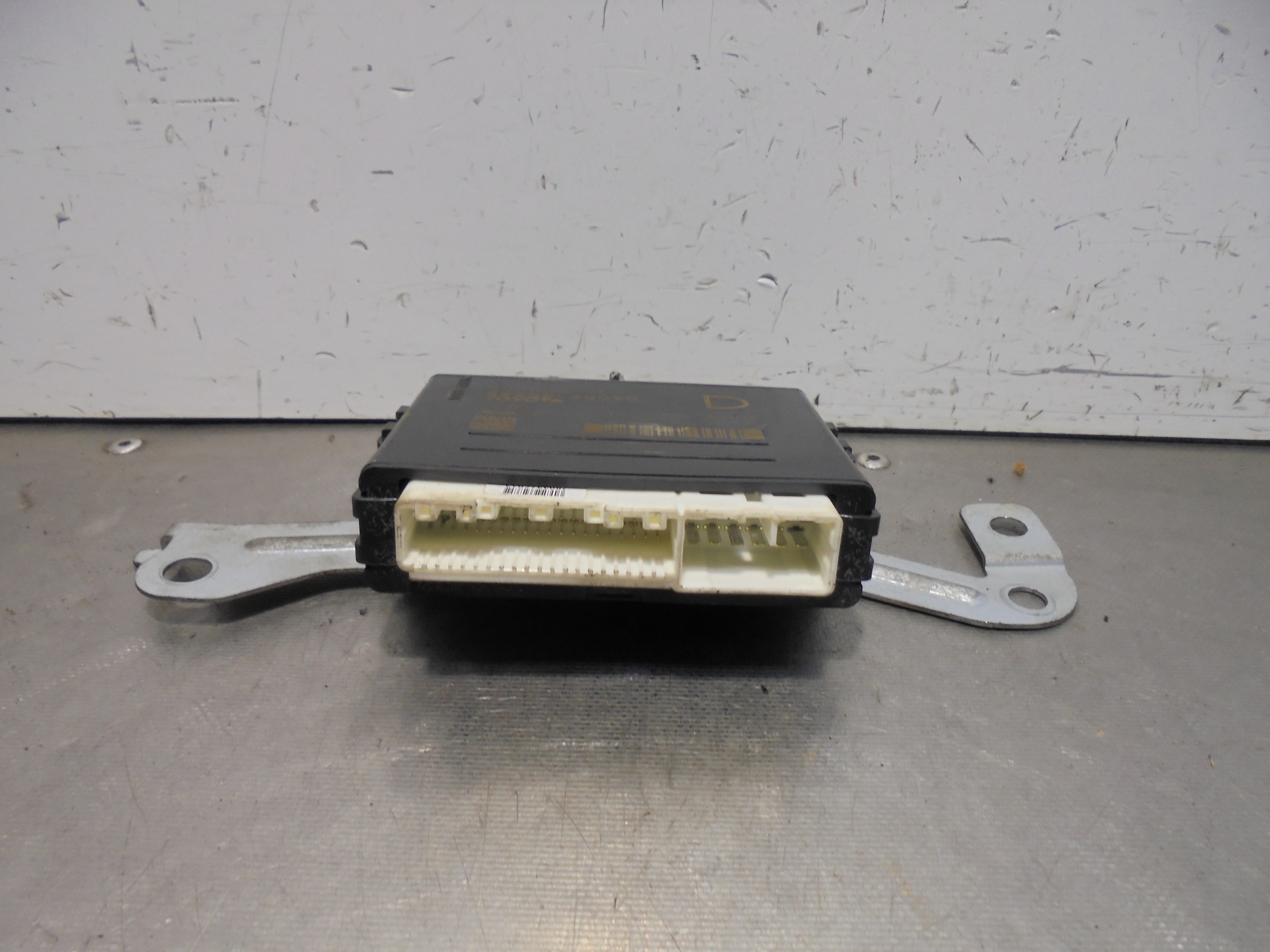 TOYOTA RAV4 4 generation (XA40) (2012-2018) Other Control Units 8922242090 25072524