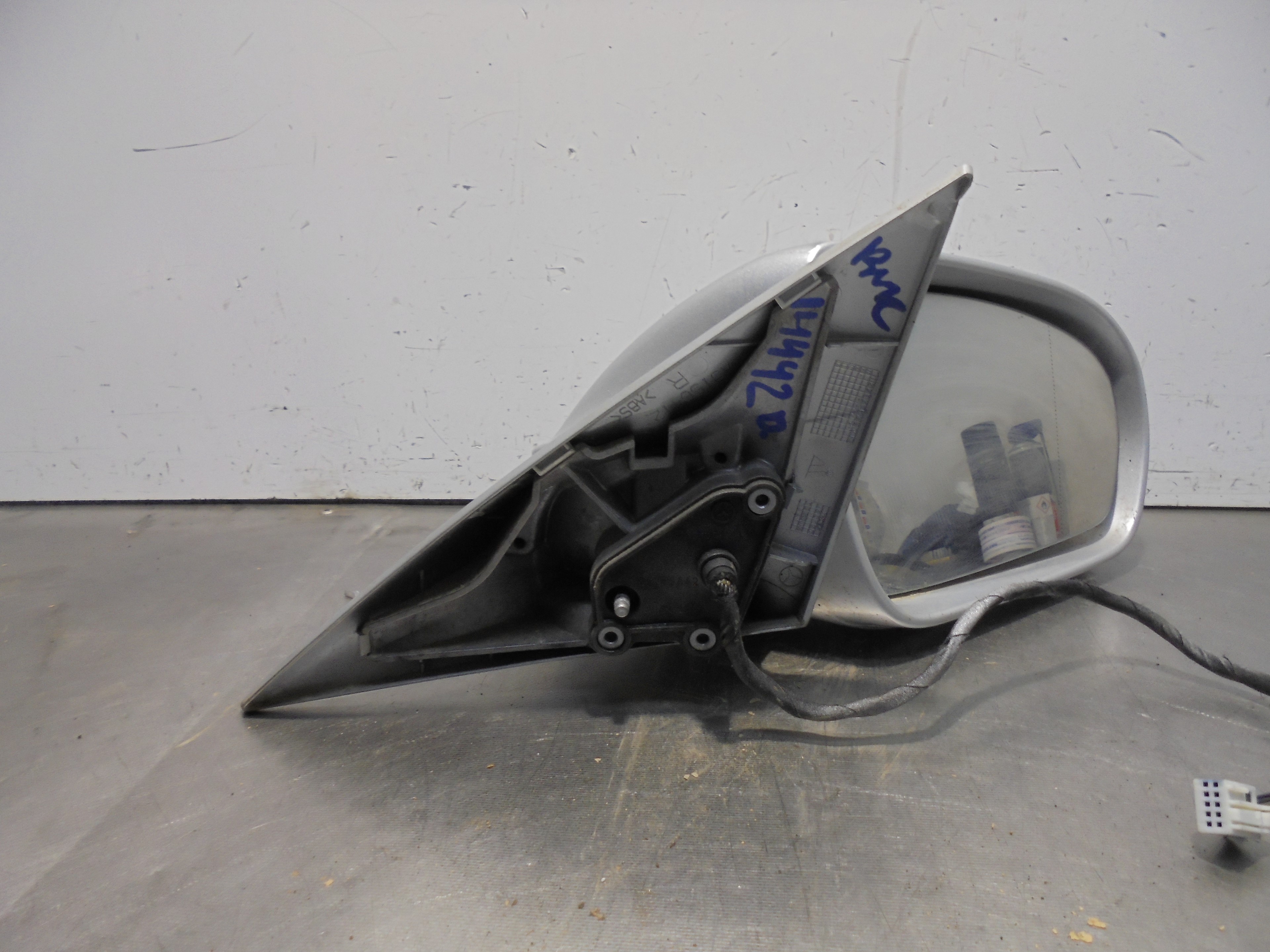 MERCEDES-BENZ CLS-Class C219 (2004-2010) Right Side Wing Mirror A3156412 23322623