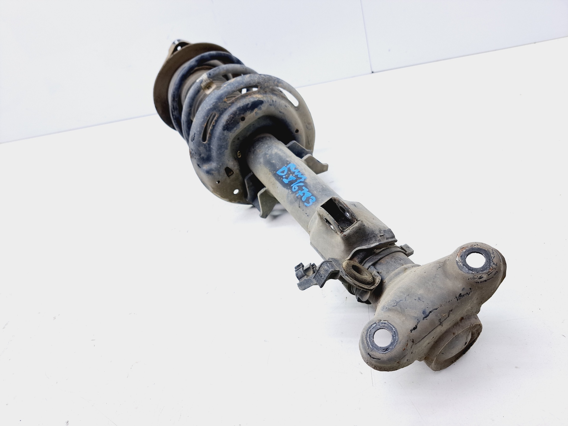 MERCEDES-BENZ C-Class W204/S204/C204 (2004-2015) Front Left Shock Absorber A2043201066 23332641