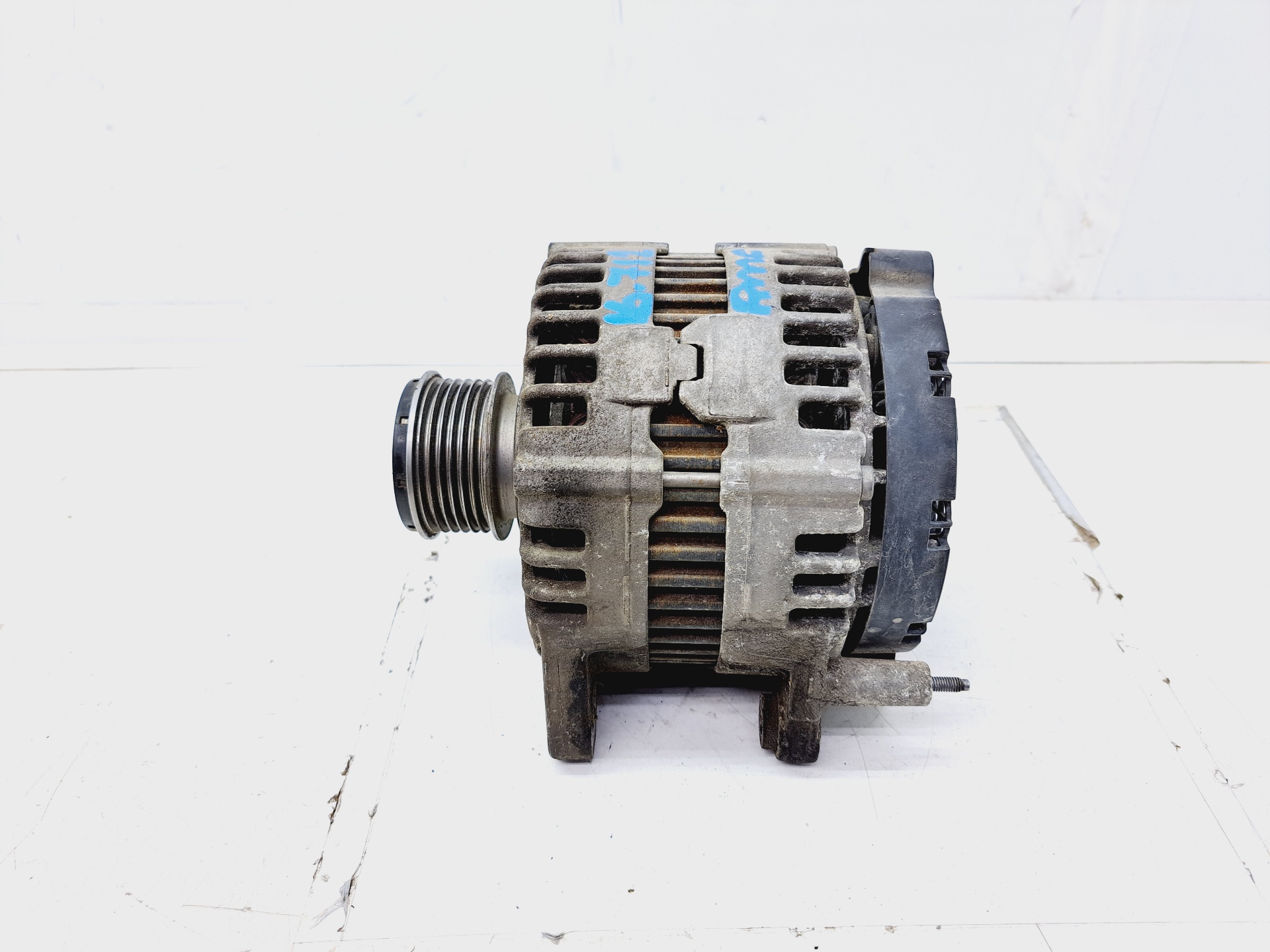 VOLKSWAGEN Passat B6 (2005-2010) Alternator 03G903023 25894241