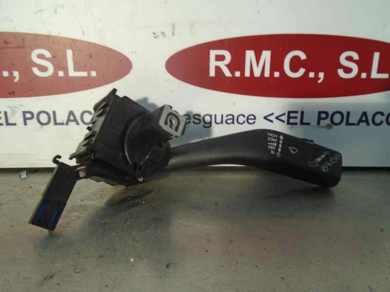 SEAT Leon 2 generation (2005-2012) Indikeringstorkarspaksbrytare 1K0953519H 23341191