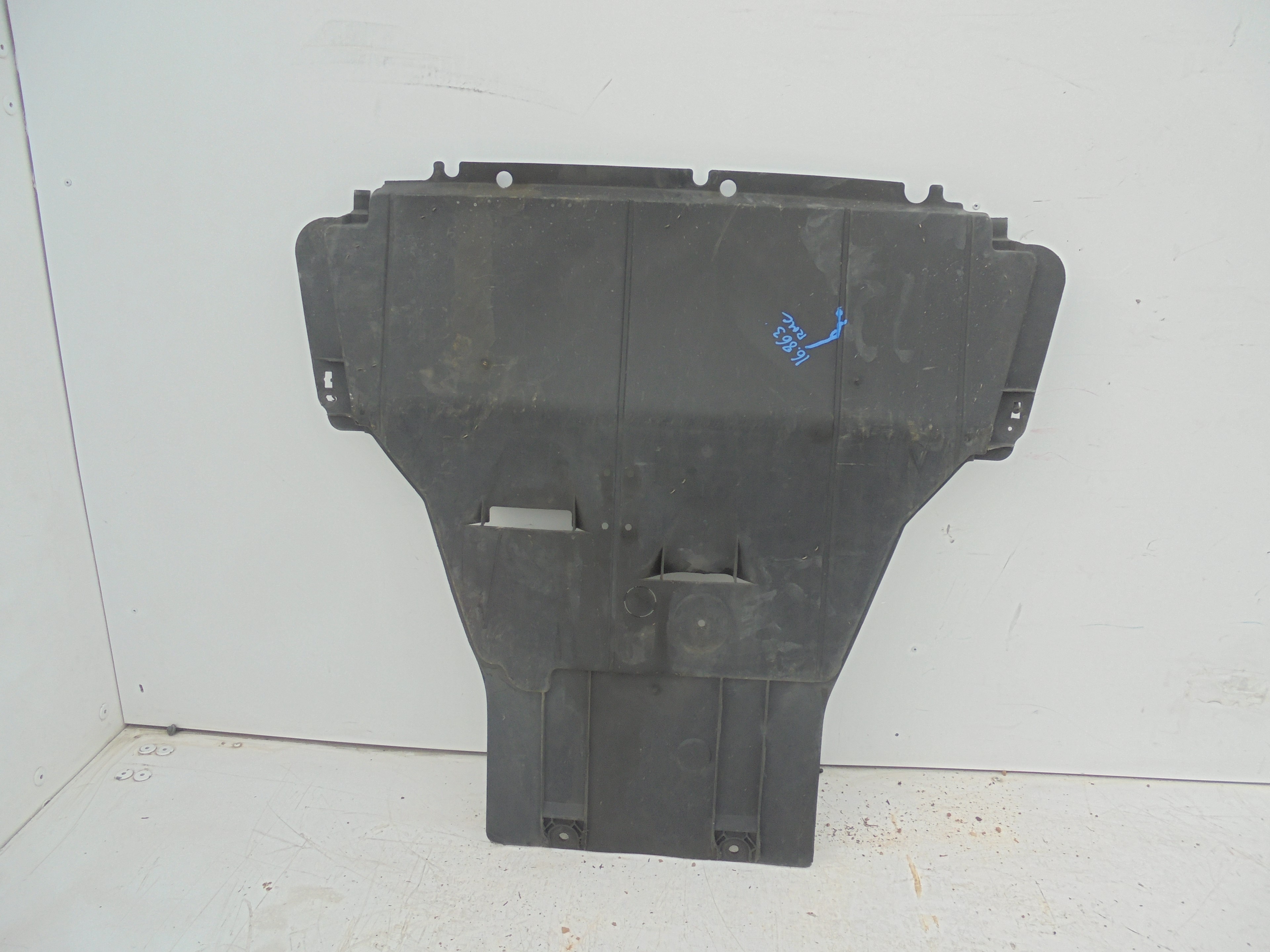 RENAULT Scenic 3 generation (2009-2015) Front Engine Cover 23328898