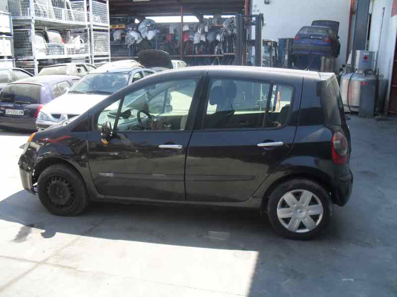 RENAULT Modus 1 generation (2004-2012) Priekinis dešinys pusašis 8200261841 18468487