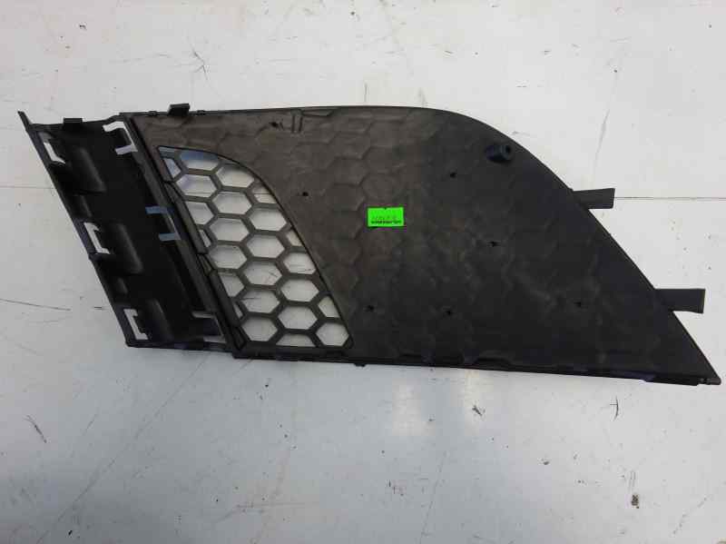 SEAT Cordoba 2 generation (1999-2009) Front Right Grill 6L68536659B9, 107212216, ST0342123 23974907