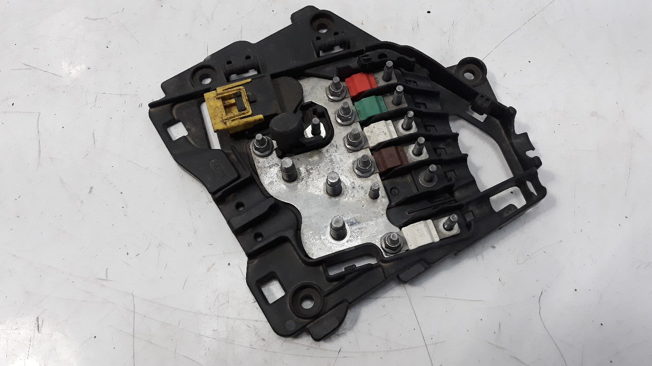 CITROËN C1 1 generation (2005-2016) Fuse Box 9801147680 18729955