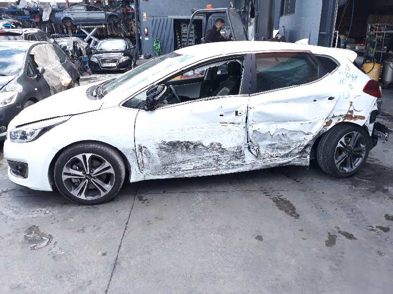 KIA Cee'd 2 generation (2012-2018) Other parts of the rear bumper 92406A2010 25319799