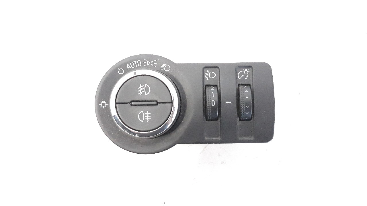 CHEVROLET Malibu 5 generation (2011-2020) Headlight Switch Control Unit 13301752 18734137