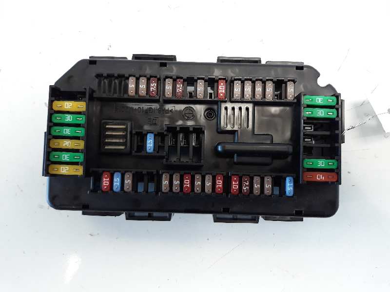 BMW 3 Series F30/F31 (2011-2020) Fuse Box 9389068 24006739