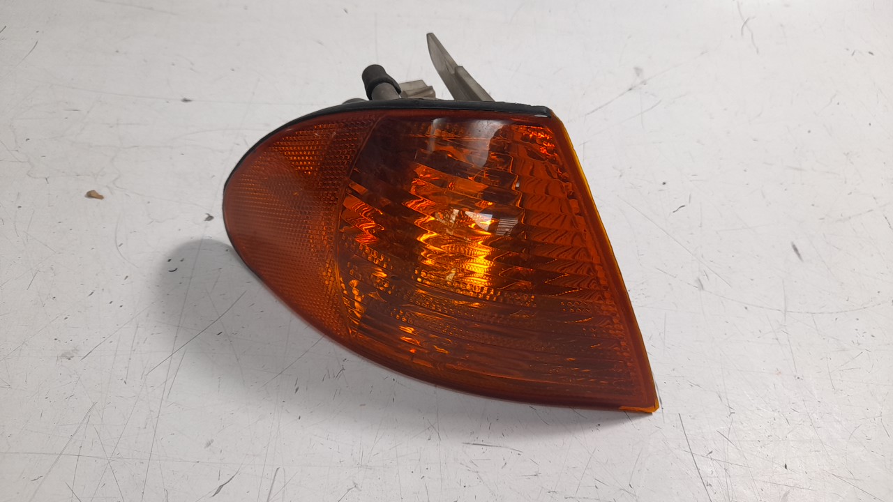 VAUXHALL 3 Series E46 (1997-2006) Front Right Fender Turn Signal 63136902766 22831666