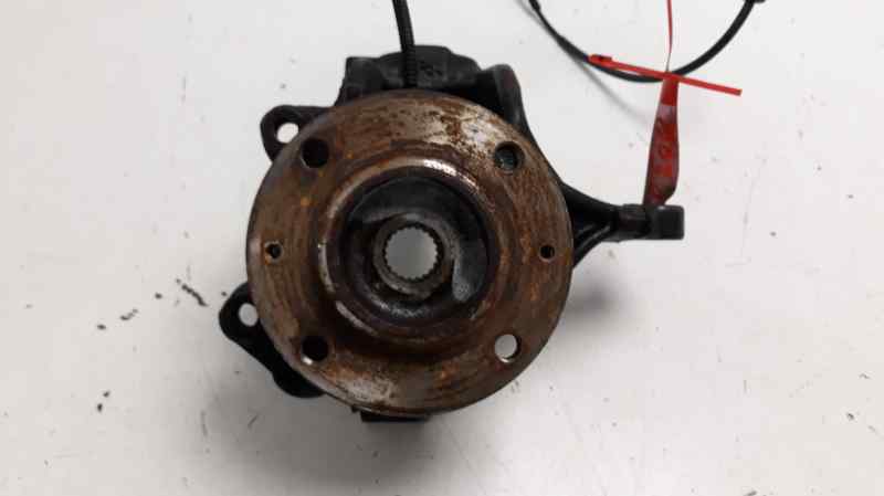 PEUGEOT 208 Peugeot 208 (2012-2015) Front Left Wheel Hub 364690 18626386