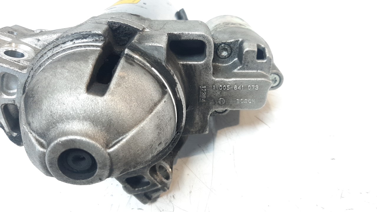 BMW 3 Series E90/E91/E92/E93 (2004-2013) Startovací motor 12417796892 23976351