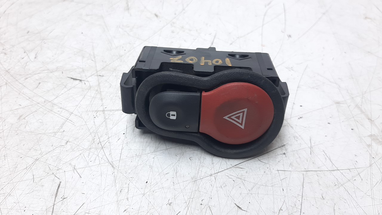 SMART Fortwo 3 generation (2014-2023) Hazard button E3160101 22802115