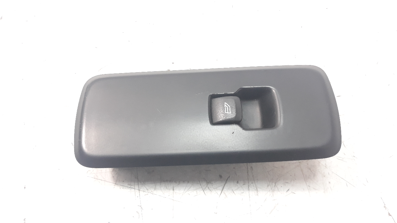 LAND ROVER Range Rover Sport 1 generation (2005-2013) Front Right Door Window Switch AH22240A40 18405355