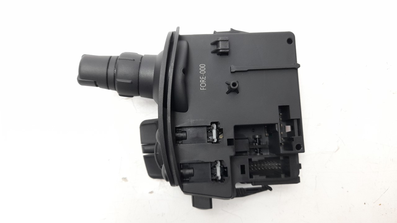 RENAULT Clio 3 generation (2005-2012) Indicator Wiper Stalk Switch 820135919, CCF530417HQ, EPERE000 22809864