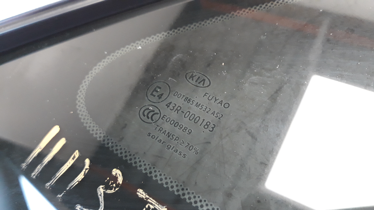 KIA Niro 1 generation  (2016-2022) Galinė dešinė fortkutė (mažasis stiklas) 87820G5000 24402770