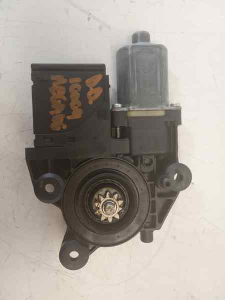 VAUXHALL Megane 3 generation (2008-2020) Front Right Door Window Control Motor 807301396R 18677461