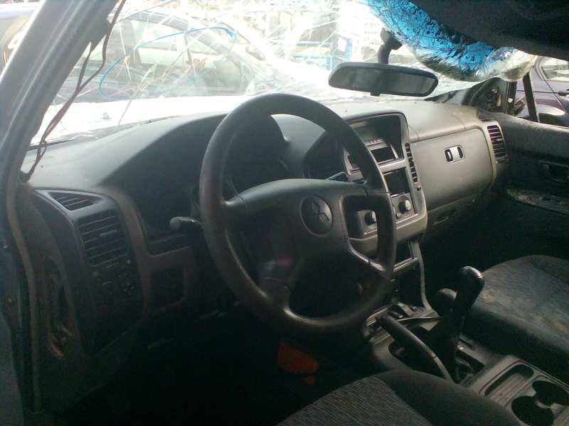 MITSUBISHI Pajero 3 generation (1999-2006) Aizmugurējo kreiso durvju logu pacēlājs MN117067 18484101