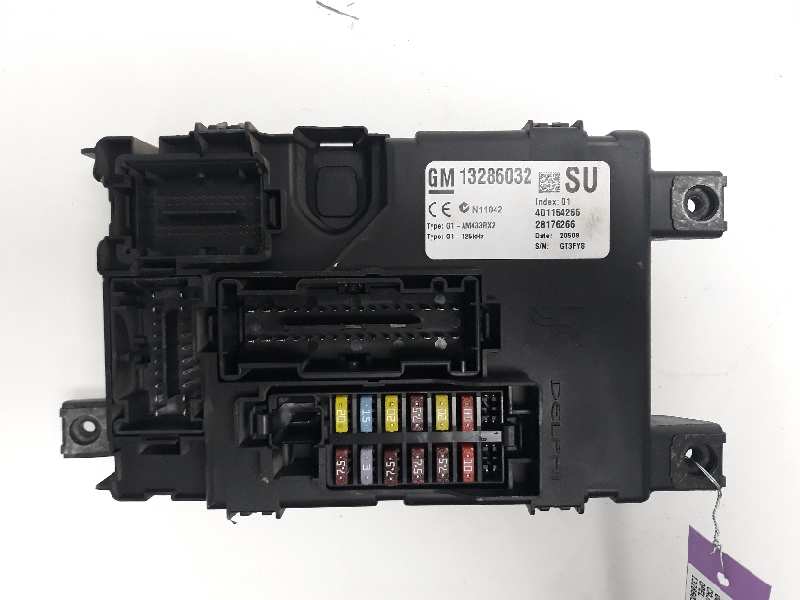 OPEL Fuse Box 13286032 25316405