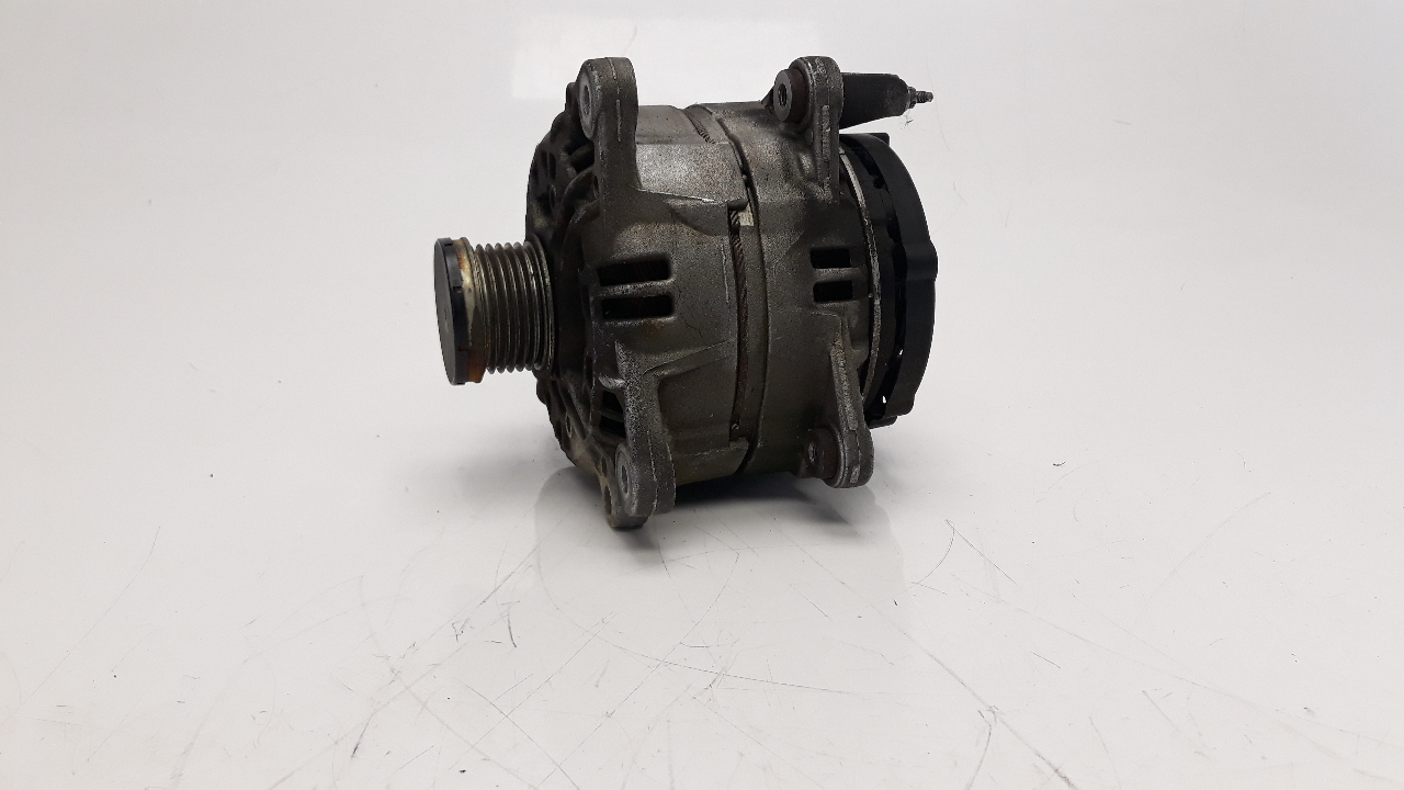 RENAULT Clio 3 generation (2005-2012) Alternator 231006007R 18769220