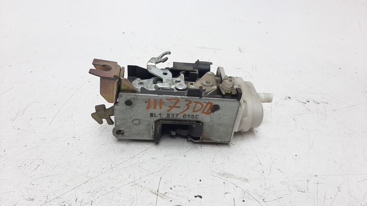 AUDI A3 8L (1996-2003) Front Right Door Lock 8L1837016C 22818902