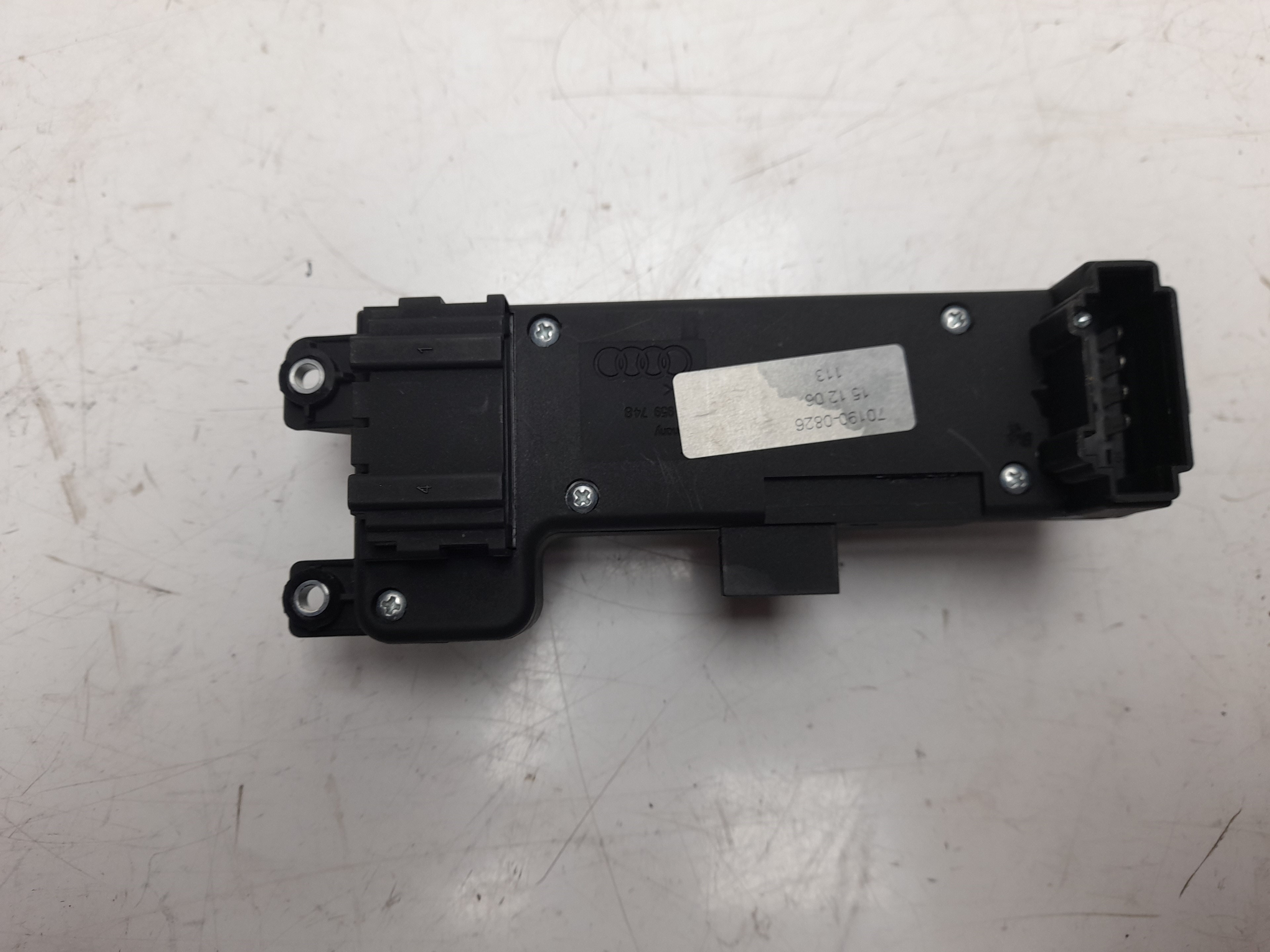 FORD USA Q7 4L (2005-2015) Switches 4L0959748 18747443