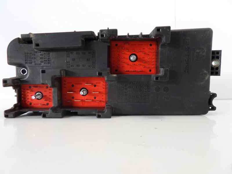 OPEL Vectra C (2002-2005) Fuse Box 13170900 18478361