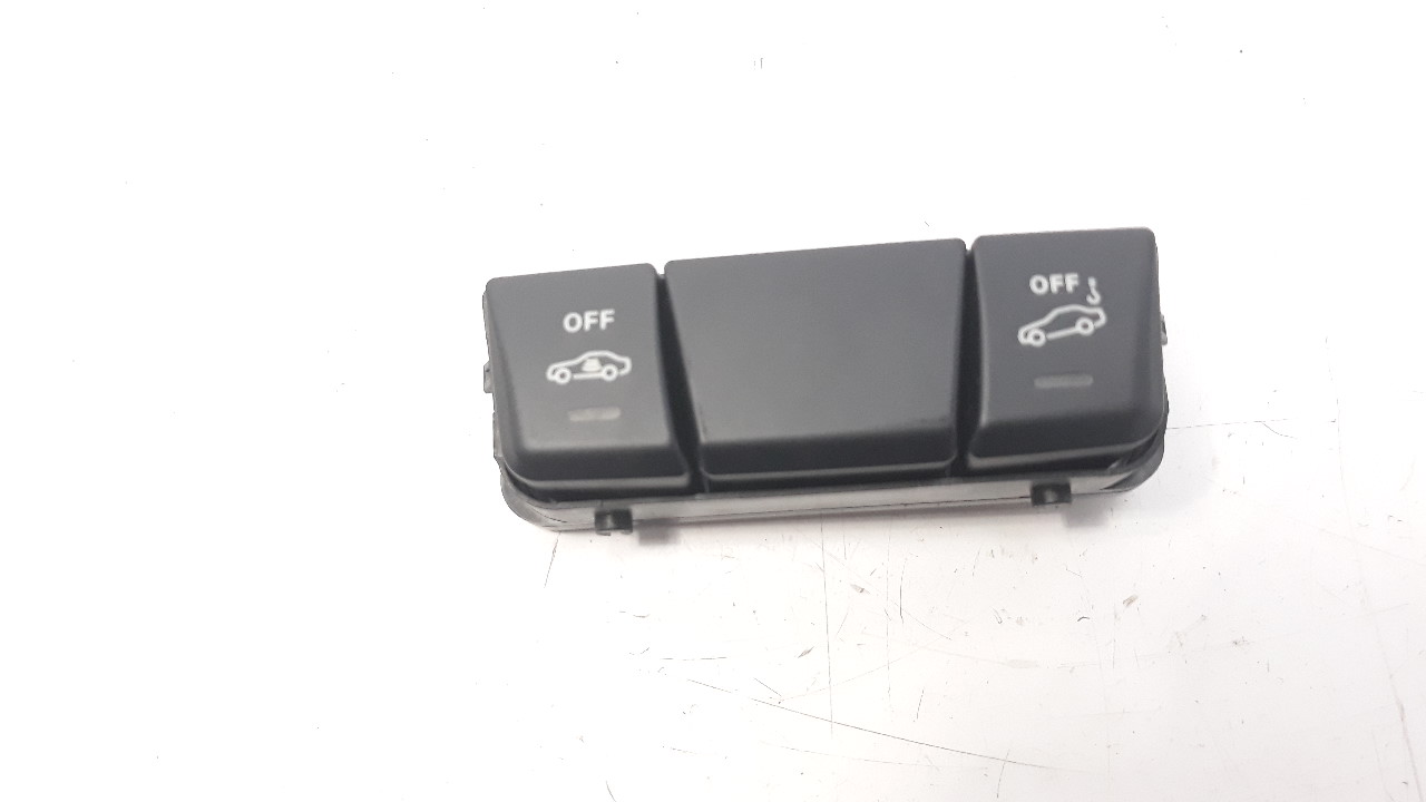 INFINITI Q30 1 generation (2016-2020) Switches A1728208710 18628938