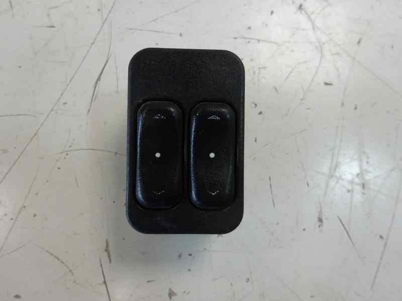 OPEL Corsa C (2000-2006) Front Left Door Window Switch 24409205 18559359