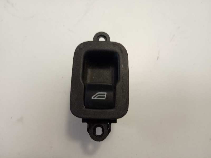 VOLVO V50 1 generation (2003-2012) Front Right Door Window Switch 30774162 18568787