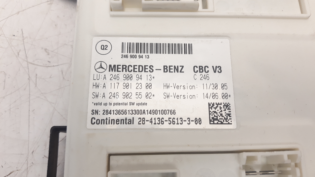 MERCEDES-BENZ GLA-Class X156 (2013-2020) Sikringsboks A2469009413 25404197