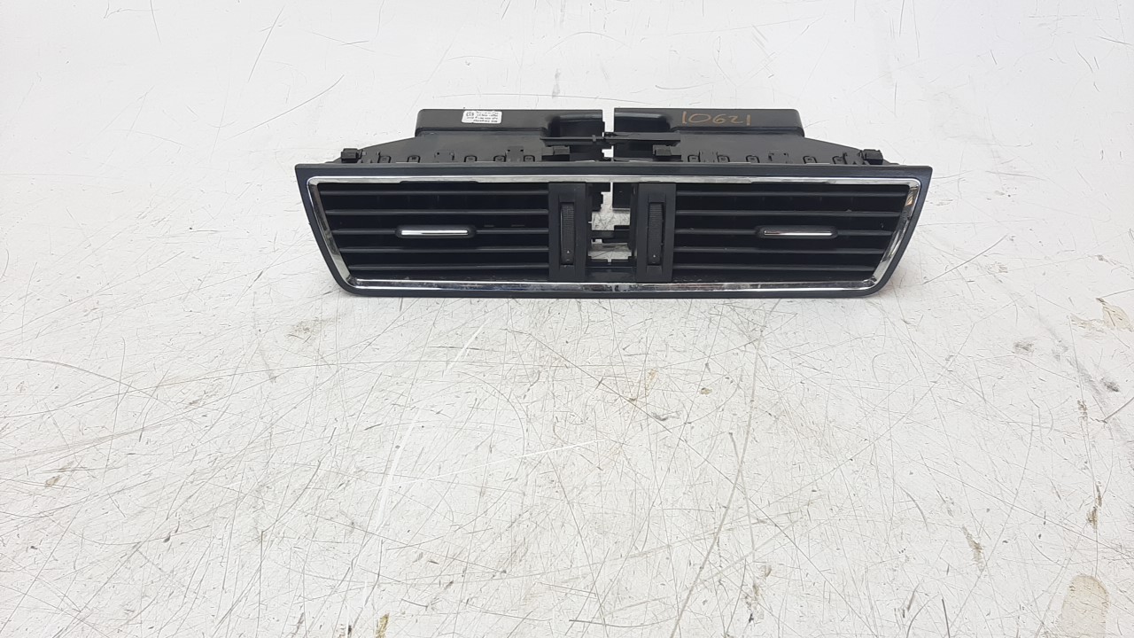 SEAT Toledo 4 generation (2012-2020) Решетка воздухозаборника салона 5JA820951B 24057388